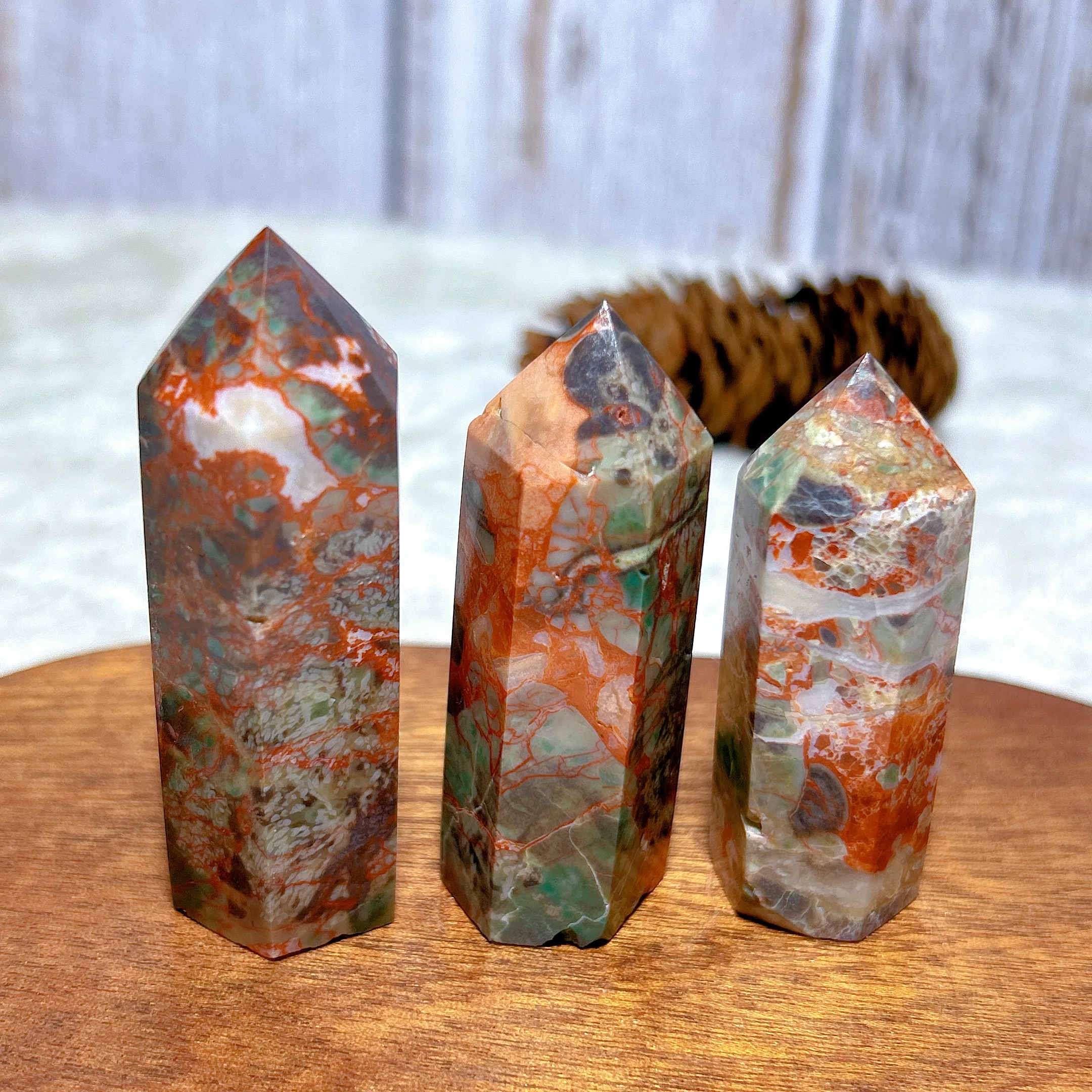 Natural Crystal Indonesia Blood Stone Tower Point High Quality Healing Gemstones Mineral Reiki Home Decorations Gift