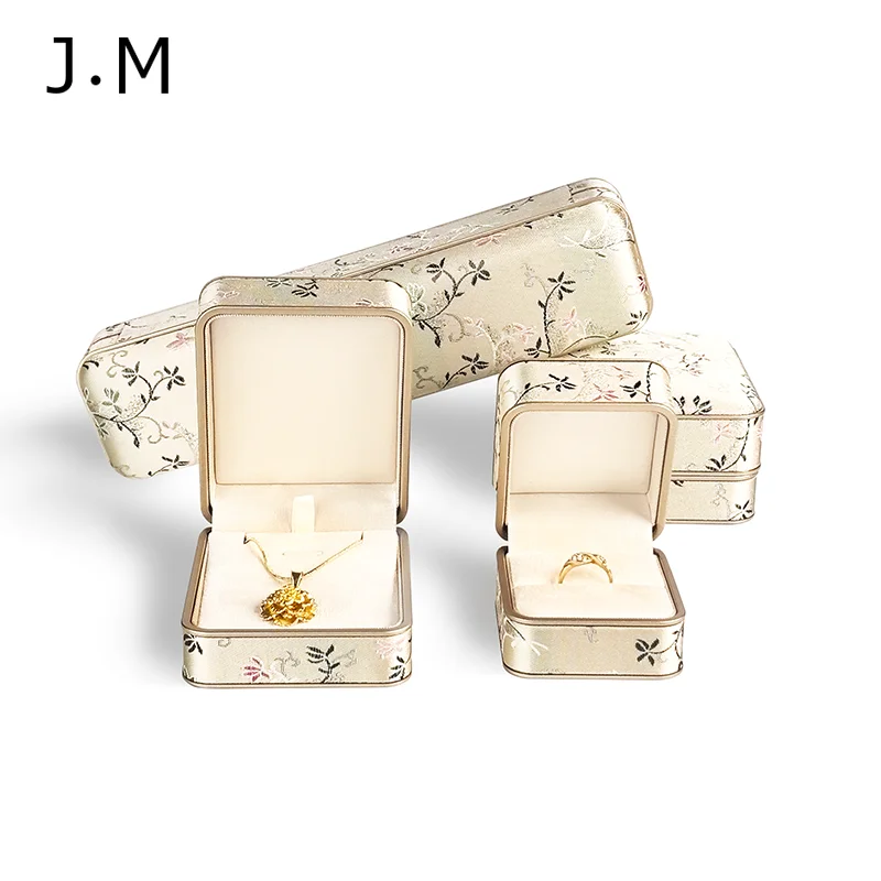 

10Pcs/lot Oriental Ancient Pattern Silk Jewelry Box Rounded Corners Gold Edges Portable Storage Case for Ring Necklace Bracelet