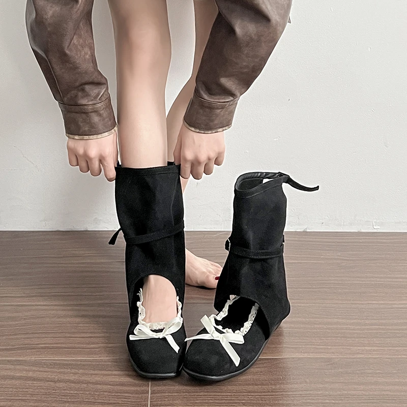 

Крутые женские ботинки с вырезом, новинка 2025, милые узкие ботинки в стиле ретро с круглым носком и бантом