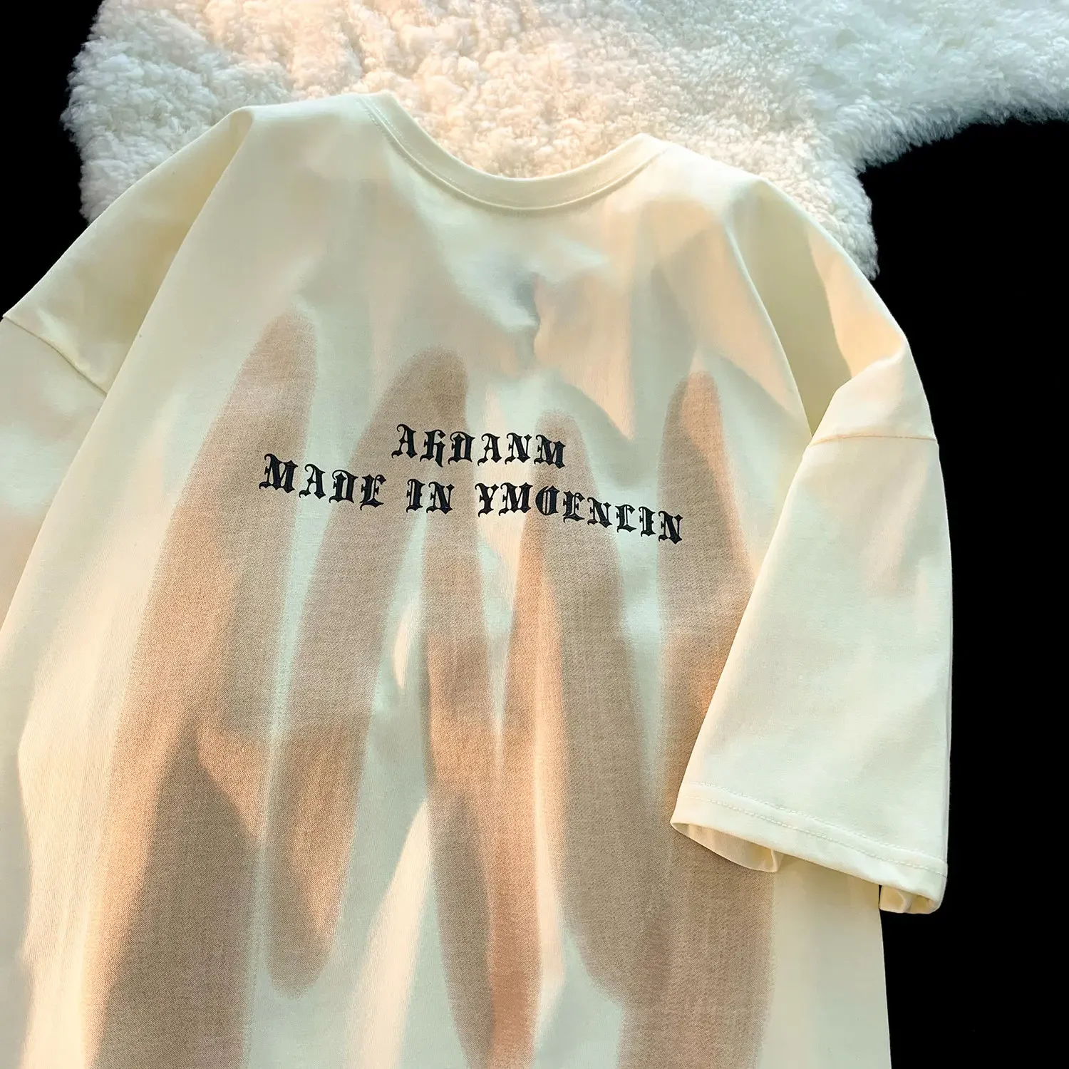 

Men and Women Cotton Short Sleeve T-Shirt American High Street Graffiti Letter Print Relaxed Versatile INS Casual Couple Top Y2K