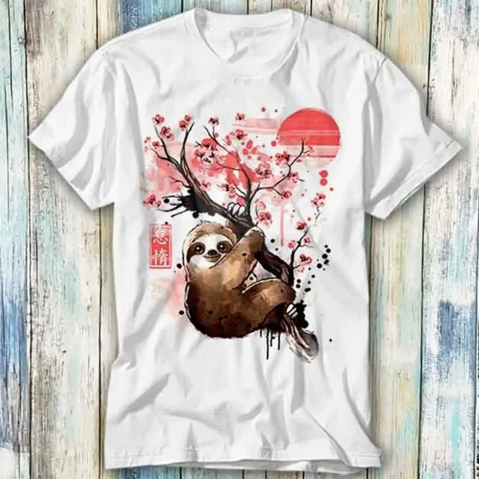 T-Shirt Faultier rot Sonne Sakura japanischer Baum Cartoon Meme Geschenk Top 762 Vintage Washed Atmungsaktiv Leicht lässig