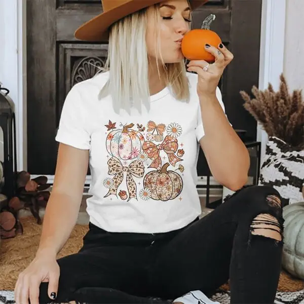 

Осенние футболки с рисунком тыквы, женские классические топы с цветочным леопардовым бантом, милая осенняя рубашка, дизайнерская футболка с коротким рукавом на День благодарения