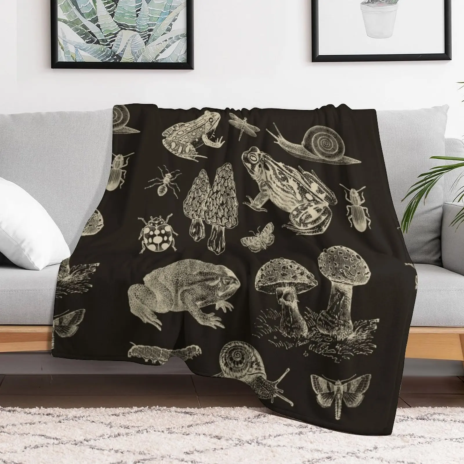 Goblincore Vintage Biology: Nature Lover's Collection of Frog, Mushroom, Snail, and Moth Insects for Science and N Throw Blanket