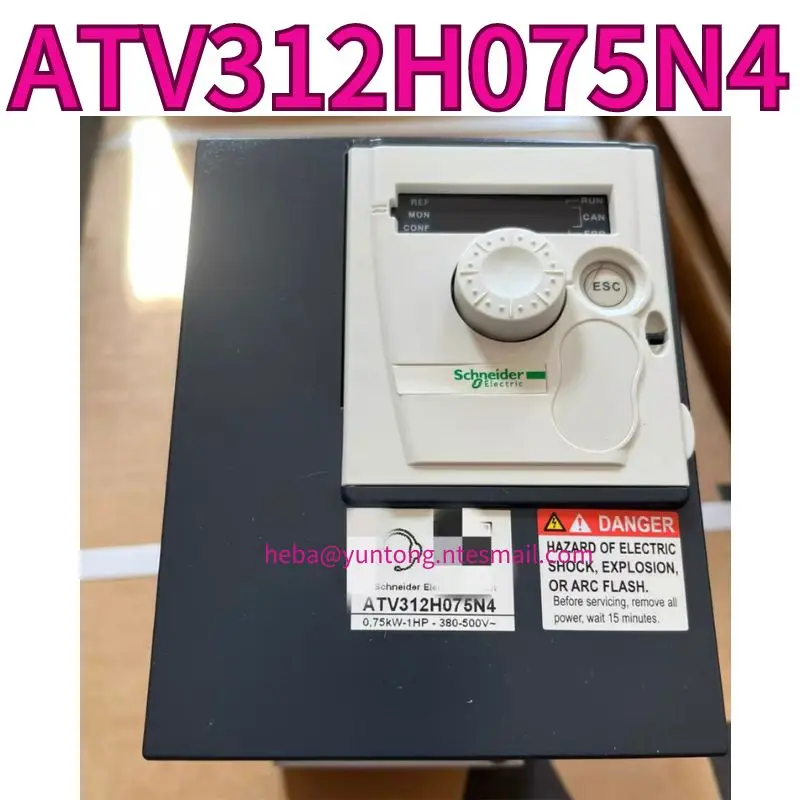 

New ATV312H075N4 frequency converter 0.75KW