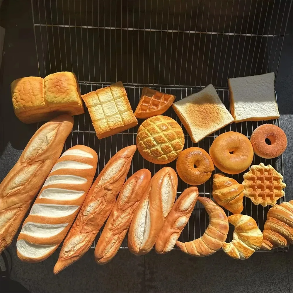 PU Realistische Künstliche Brot- und Kuchenmodelle, Simulierte Croissants, Donuts, Waffeln, Requisiten für Lebensmittelfotografie, Heimküchen- und Fensterdekoration – Detail 4