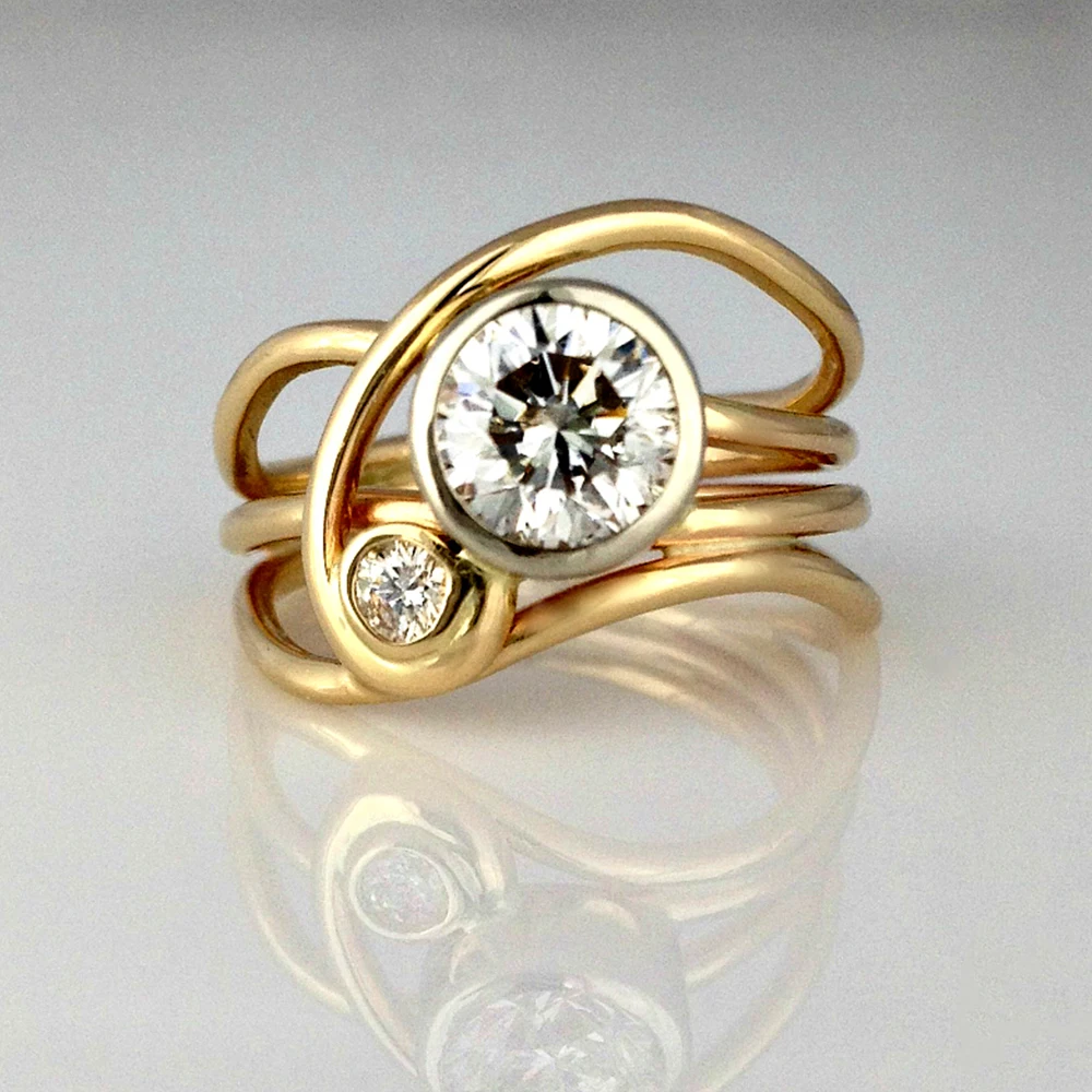 Huitan Luxus Gold Farbe breiten Fingerring für Frauen Kreuz Design neue Mode Ringe Party Jubiläum Geschenk heißen Schmuck Drop Ship