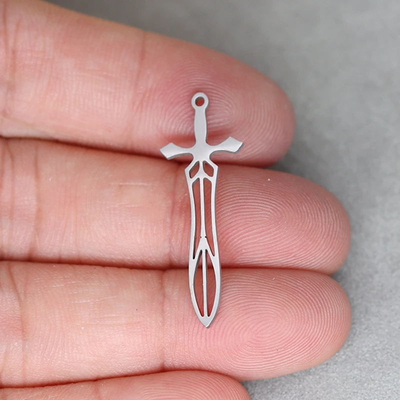 3 sztuk krzyż miecz wisiorek ze stali nierdzewnej Charms do tworzenia biżuterii DIY Craft frędzle kolczyki naszyjnik ustalenia akcesoria do amuletów