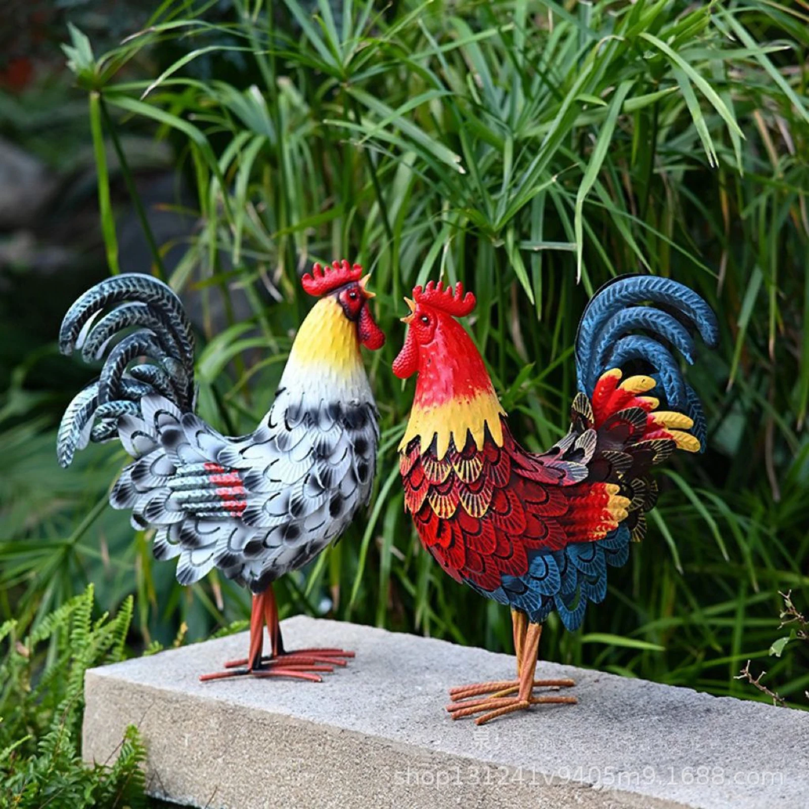 

Outdoor Garden Rooster Statue Decoration Iron Chicken Sculpture Ornament Simulation Animal Yard Landscape Gardening Home Decor