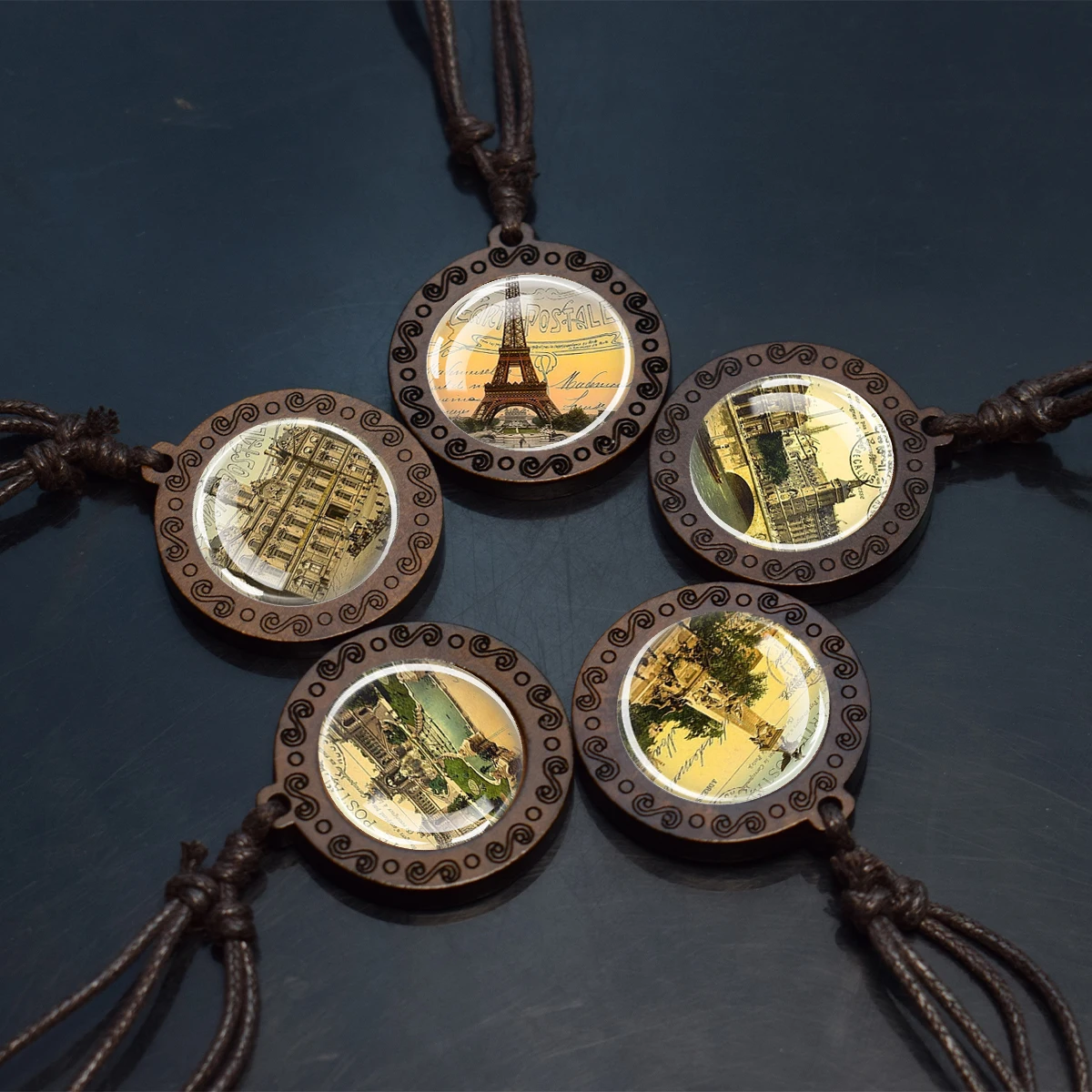 Paris France Architectural Pendant Eiffel Tower Triumphal Arch Travel Souvenir Necklace Retro Jewelry Gift 1pc
