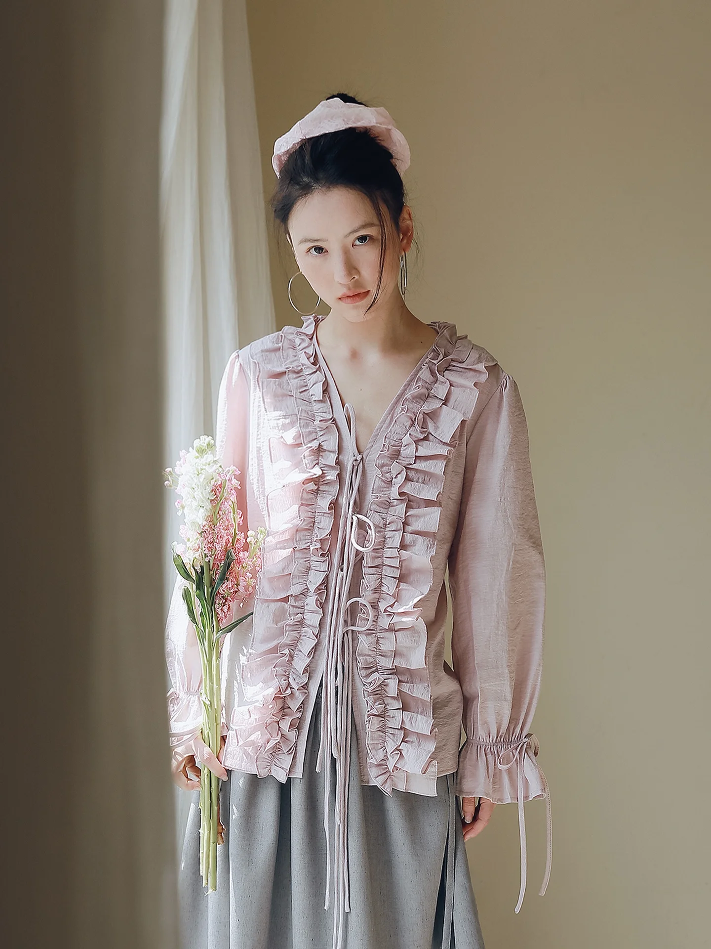 

Elegant Women's Spring Summer Bell Sleeve Shirt with Bowtie Vintage Style Cotton Blend Casual Top