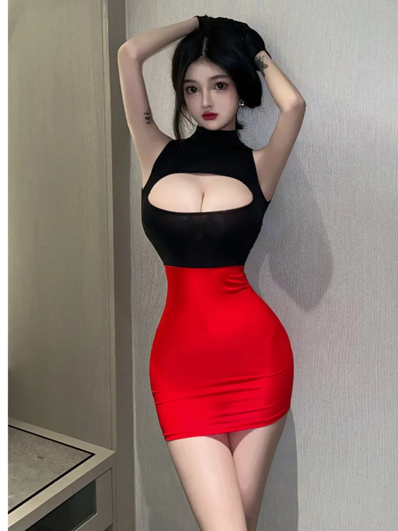 

2023 Summer Women's Sexy Spicy Girl Hollow Out Exposing chest Sleeveless High Neck Contrasting Slim Wrap buttocks Dress WNC7