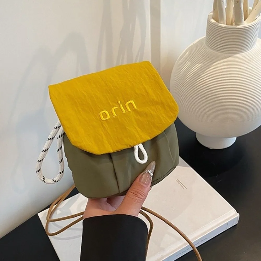 Sweet Cloth Neck Hanging Bag Mini Contrast Color Children Coin Purse Flip Headphone Bag Small Item Bag Boys