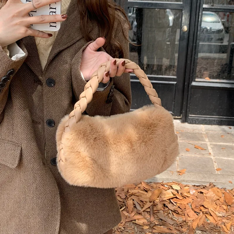 TRSYPHXM 2024 new Small niche design cloud bag handbag for women 2024 winter new versatile texture plush handbag