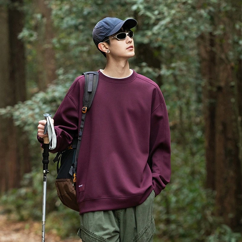 

Two New Outdoor Faux Sweatshirts for Men's Autumn and Winter Loose and Trendy Solid Color Men T-shirt Fashionable Individuality