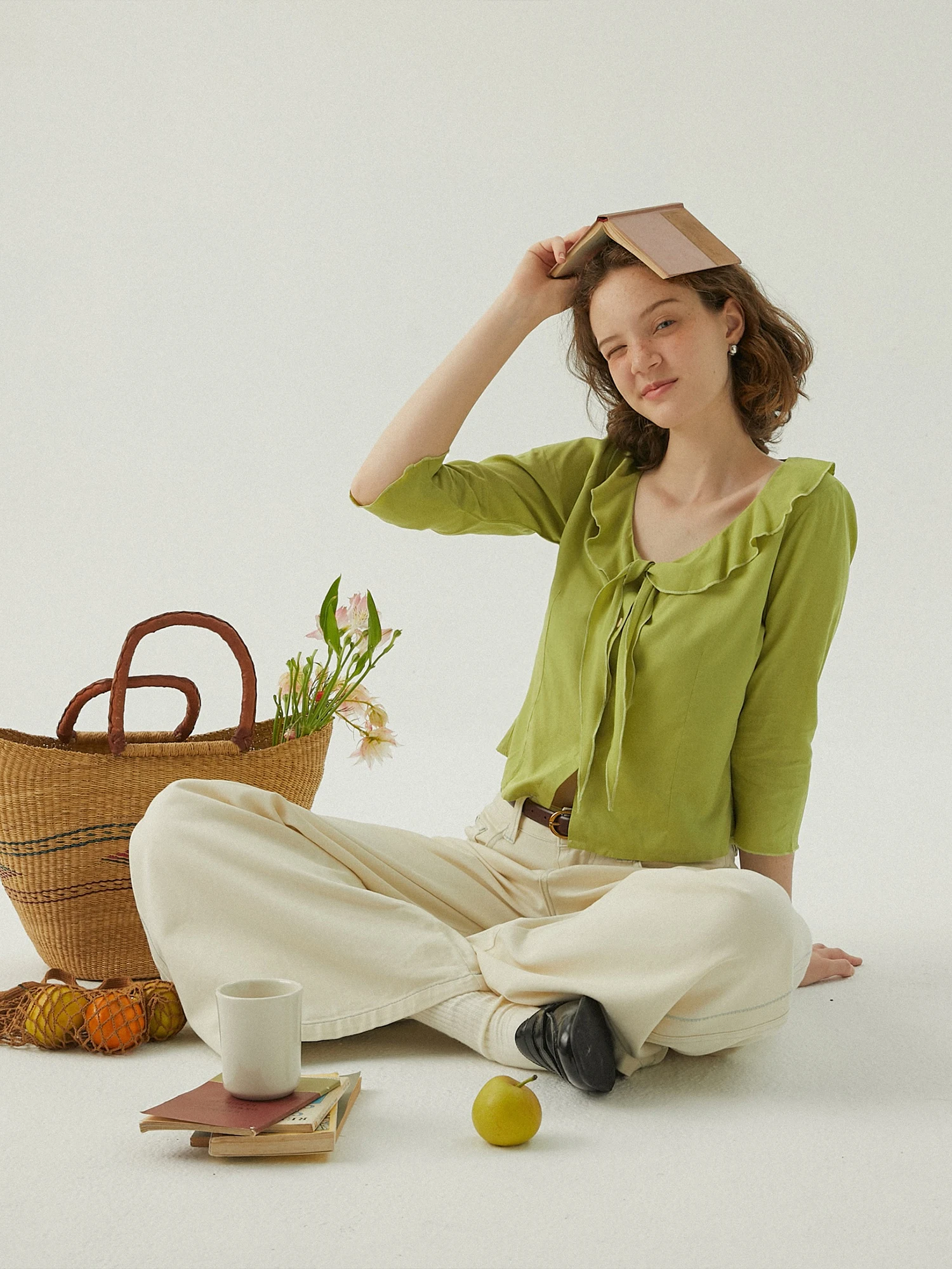 Romantic Vintage Women's Shirt LLANO Breathable Linen Blended Fabric Gathered Waist Seven Sleeve Bell Sleeve Short Length Pur...