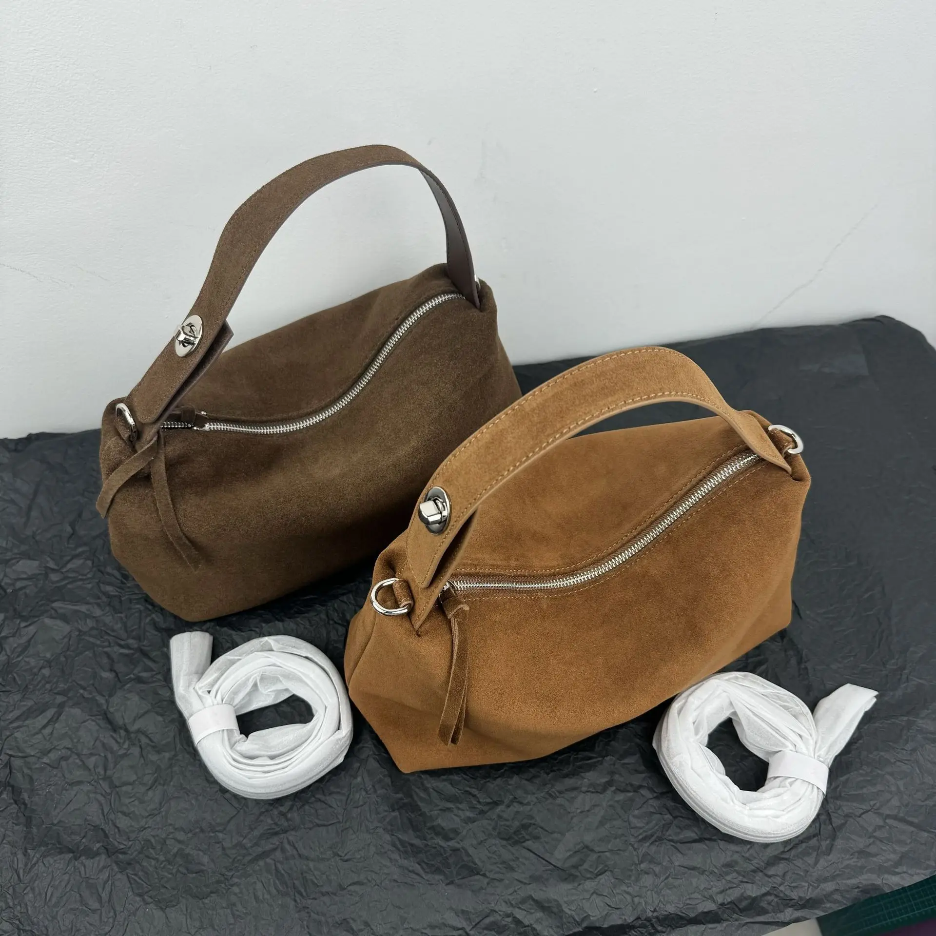 

FIRMRANCH Versatile Lazy Retro Soft Matte Cowhide Large Capacity Women's Handbag Single Shoulder Diagonal Daily Commuter Purse