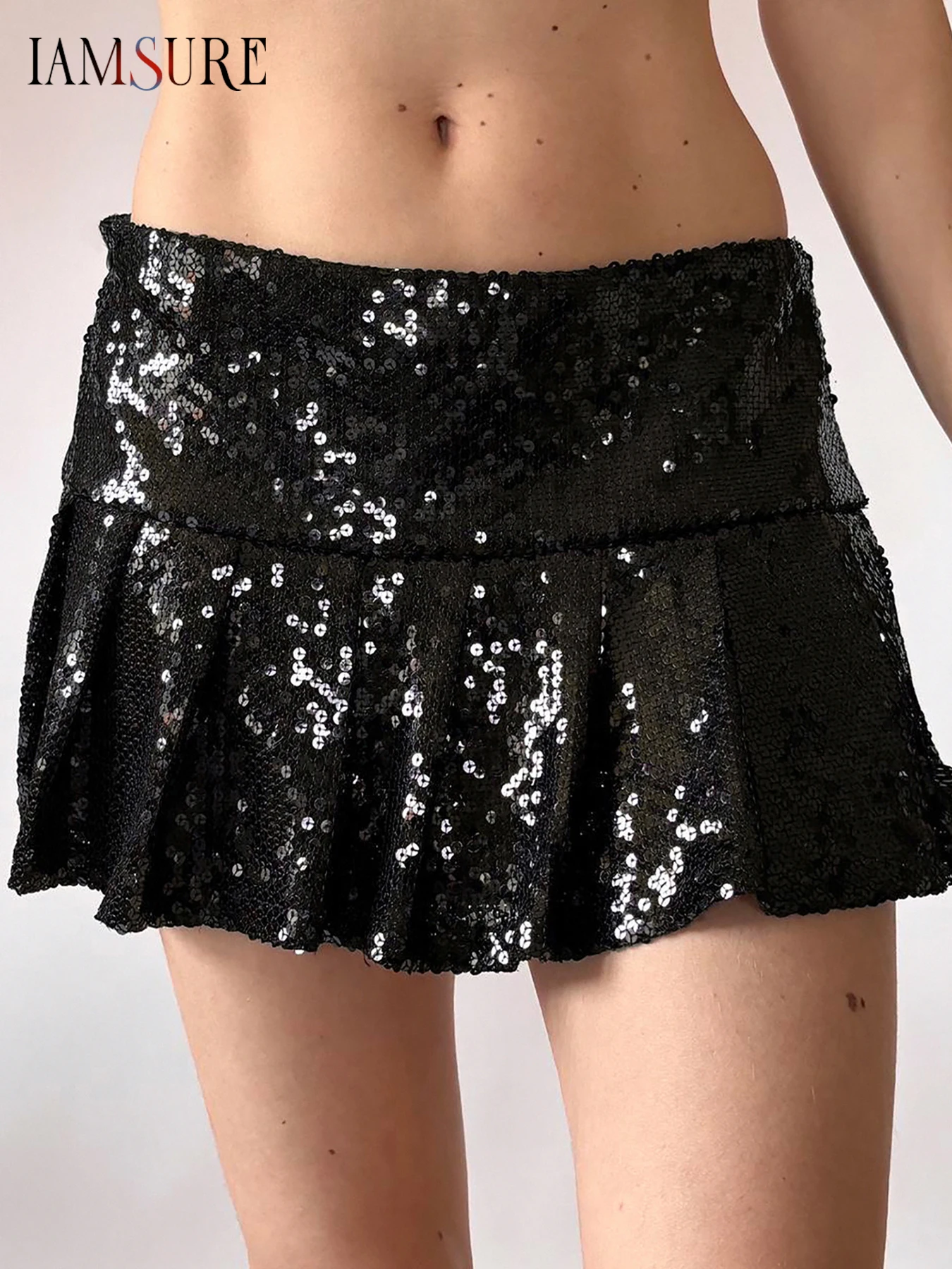 

IAMSURE Sexy Slim Sparkle Glitter Sequined Skirts Clubwear Solid Low-Waisted A-Line Mini Skirts Women 2025 Summer Streetwear
