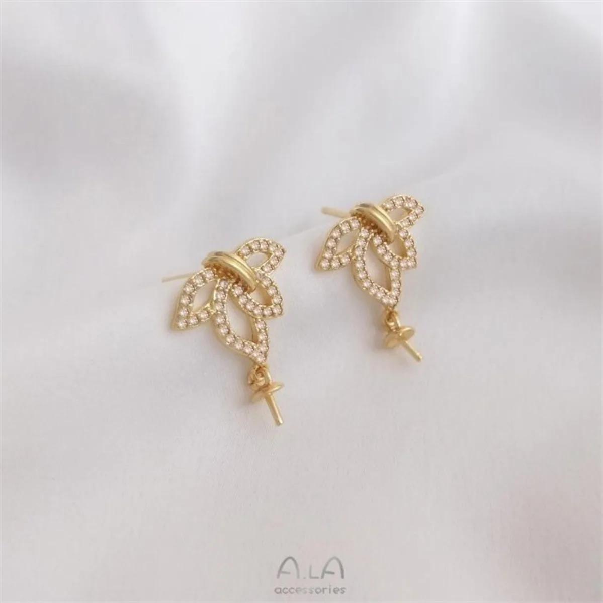Brass Gold Plated Zircon Leaf Flower Pearl Bezel Stud With Loop DIY Handmade Pearl Earring Jewelry Findings