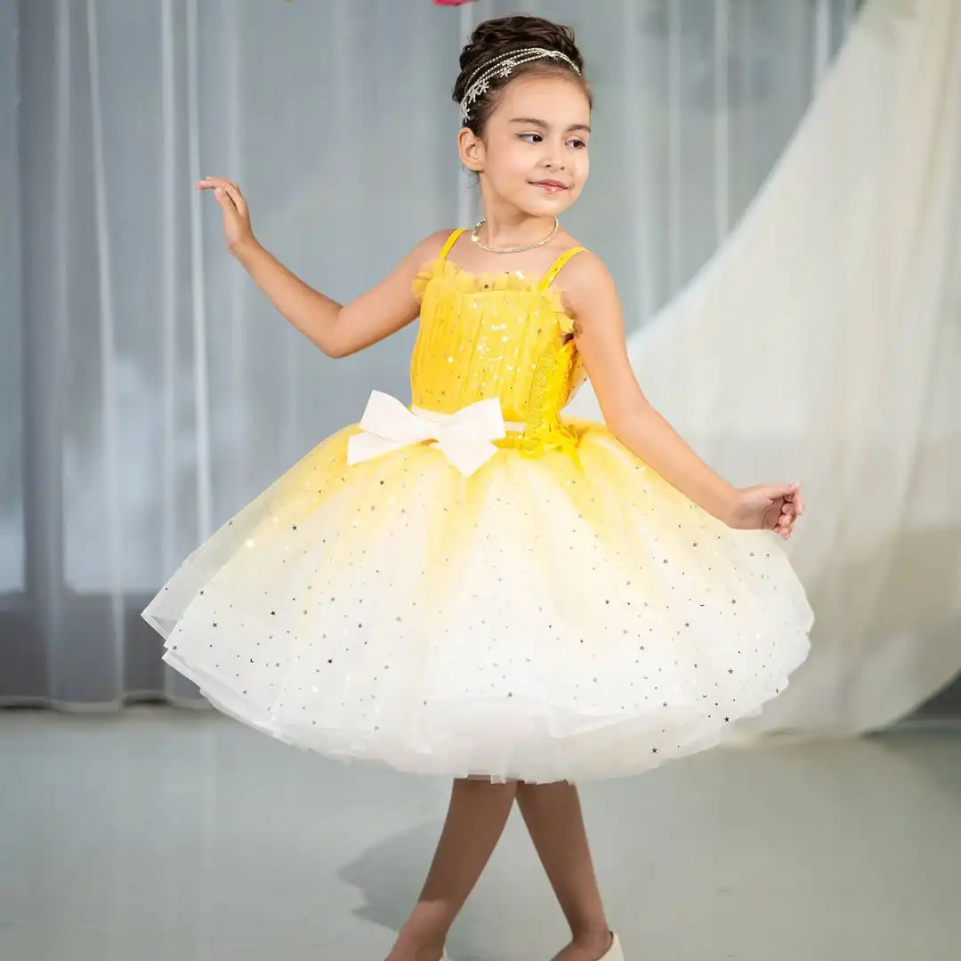 

Princess Shiny Flower Girl Dresses For Wedding Sleeveless Puffy Knee Lenght Customized Girls Birthday First Communion Gown