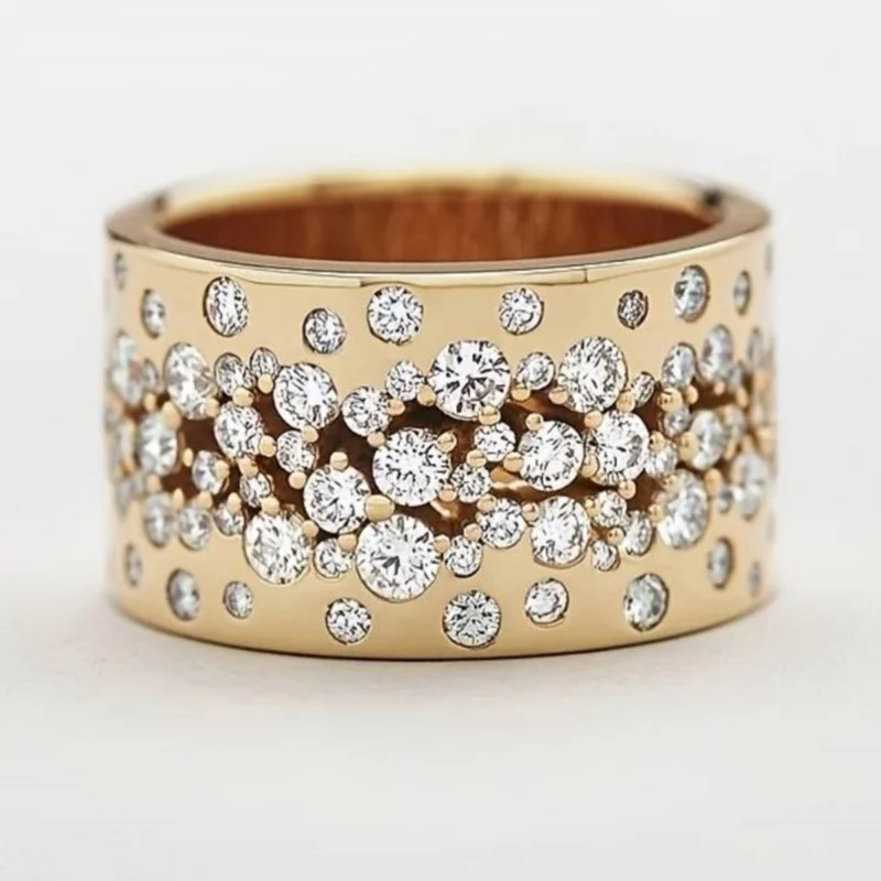Eleganter Damenring mit eingelegten weißen Zirkonia-Steinen, trendige goldene Farbe, geometrisches Design, für den täglichen Gebrauch, Partyschmuck, Jubiläumsgeschenk.
