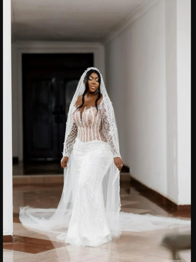 

Customized Sheer Neck Shinny Sequins Beads Wedding Dress Sweep Train Robe De Mariée Illusion Long Sleeve Bridal Gown