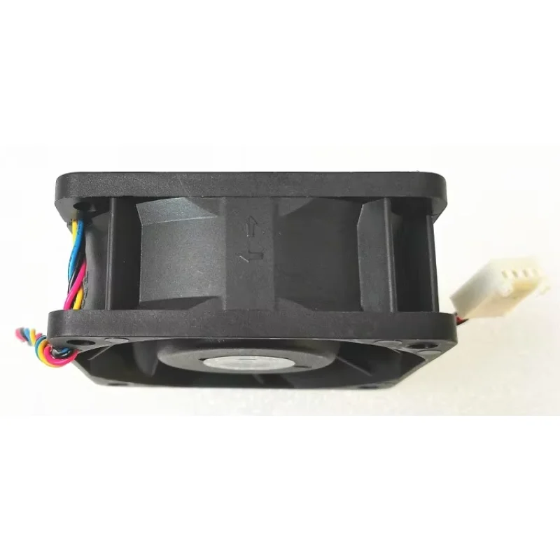 

Delta Electronics QFR0612DH BL1E DC 12 В 1,10 А 60x60x25 мм 4-проводной охлаждающий вентилятор для сервера