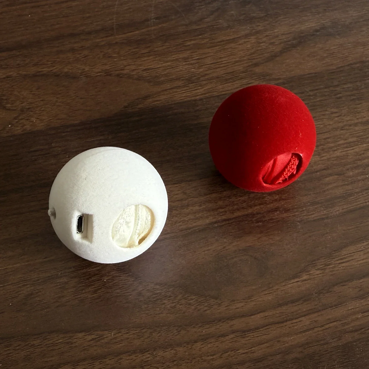Electric Silk to Ball Quick Speed (Red/White) Magic Tricks Silk Vanishes to Ball Appearing Magia Stage Illusions Gimmicks Prop