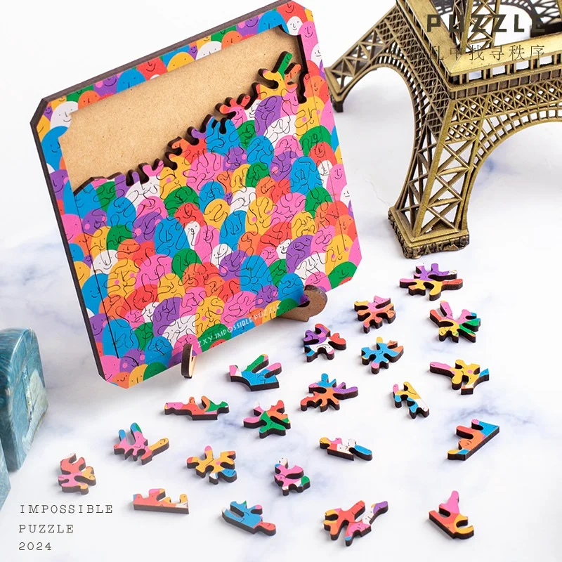 สถานีอีคอมเมิร์ซแบบอิสระข้ามพรมแดนปริศนาตัวต่อปริศนาคำว่า "คนตัวเล็กที่มีสีสันสวยงาม"