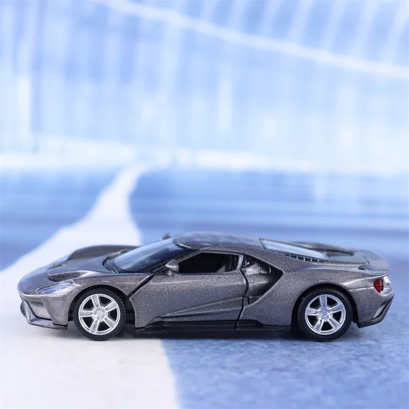 1:36 Ford GT sports car High Simulation Diecast Car Metal Alloy Model Car Children's toys collection gifts F3