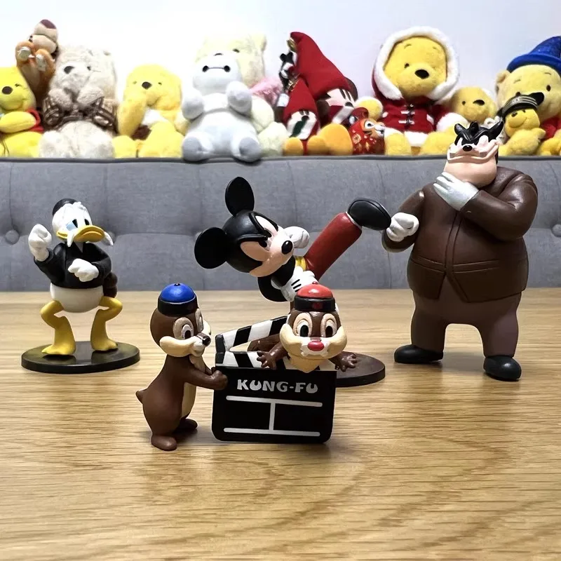 Disney Gashapon cápsula de juguete Mickey Pato Donald Minnie Pete Chip Dale Kung Fu película estilo figuras modelo decoración de escritorio regalos