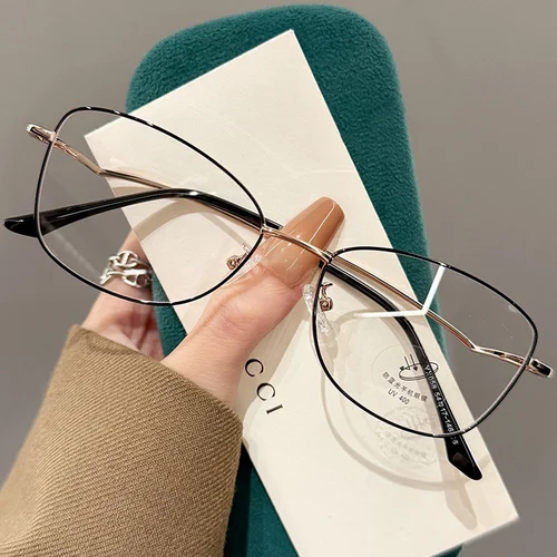 Imagen 2 del producto OKH, gafas para miopía con montura metálica en forma de mariposa con temperamento de principios de otoño para hombres y mujeres, gafas graduadas para leer