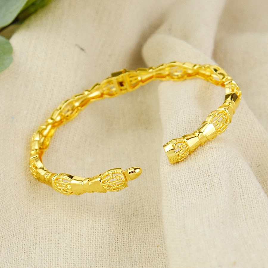 Luxury Hollow Lantern Gold Color Bangle Stackable Bracelet for Women Mother's Day Party Jewelry
