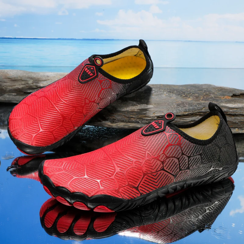 

Новые модные черно-красные мужские аквашузы унисекс с пятью пальцами, большие размеры до 46, удобные кроссовки для спортзала, женские, 2026