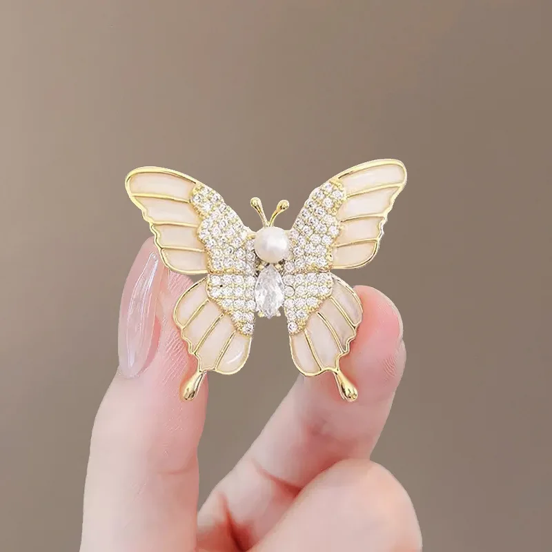 

2PC high-end exquisite crystal pearl butterfly brooch femininity suit corsage design sweater pin accessories