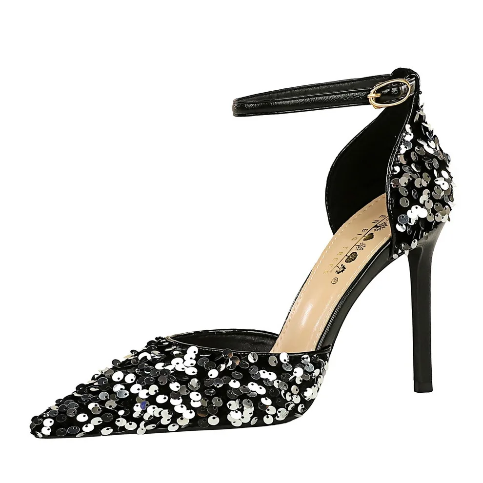 كعب عالي بخط مستقيم مجوف مع ترتر ، طرف فم مسطح مدبب ، كعب رفيع للغاية ، تألق ، 10 ، من من من من من الأعلى