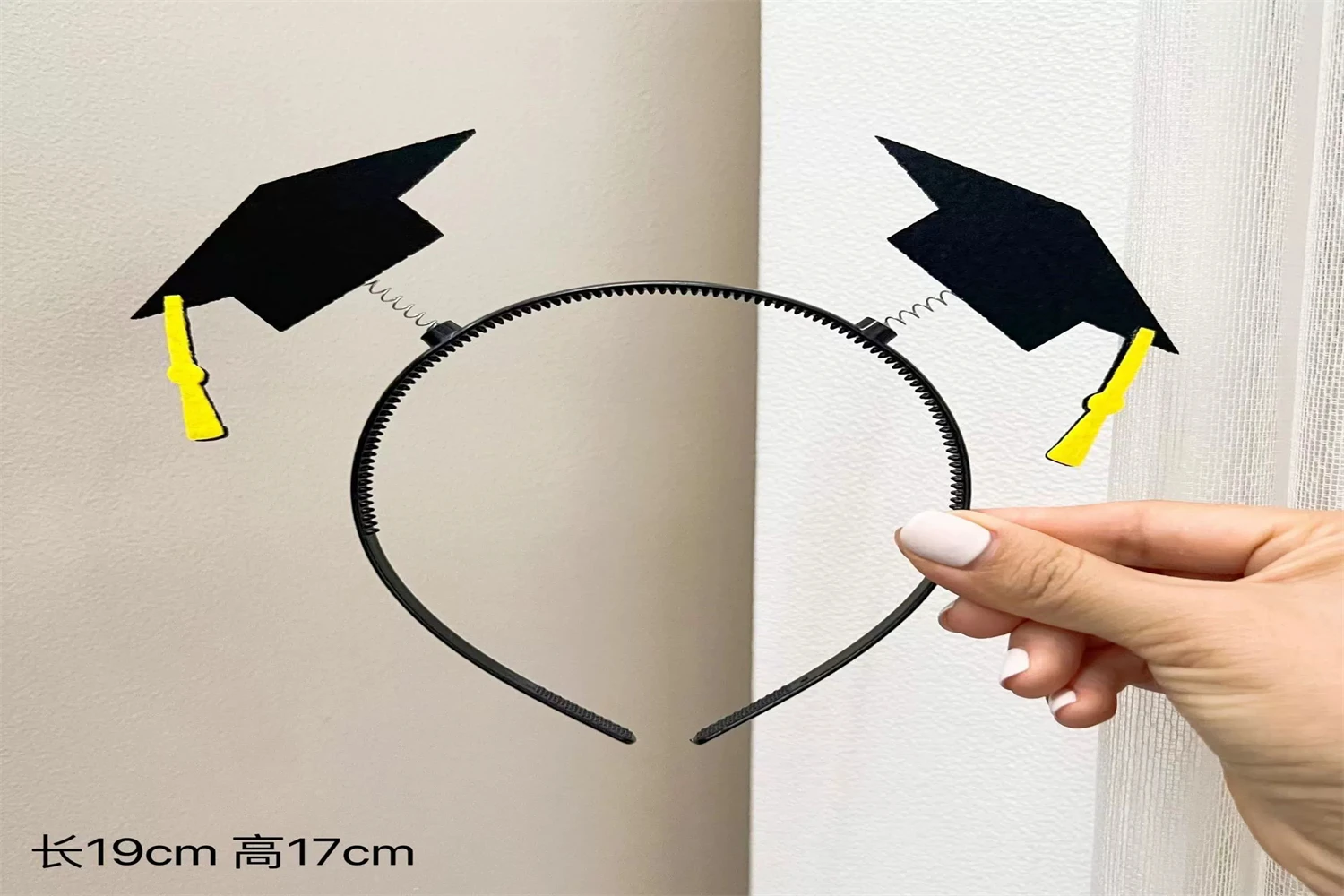 

2 Pcs Prom Headband Grad Graduation Cap Decor Apparel Accessories Bachelor's Graduate Companion Diy Has