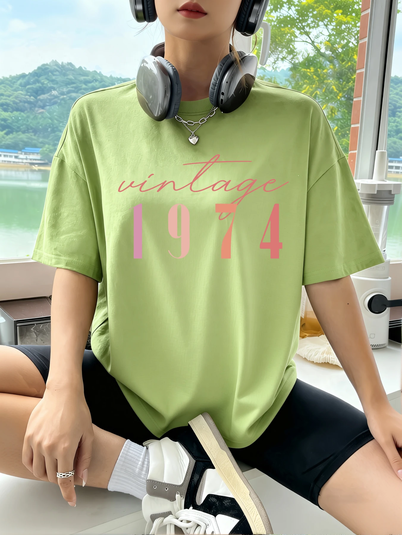 T-Shirt mit Farbnummer 1984-Aufdruck für Damen, Sommer-T-Shirts aus Baumwolle, Y2K-All-Match, bequemes Oberteil mit Rundhalsausschnitt, übergroße Damenbekleidung