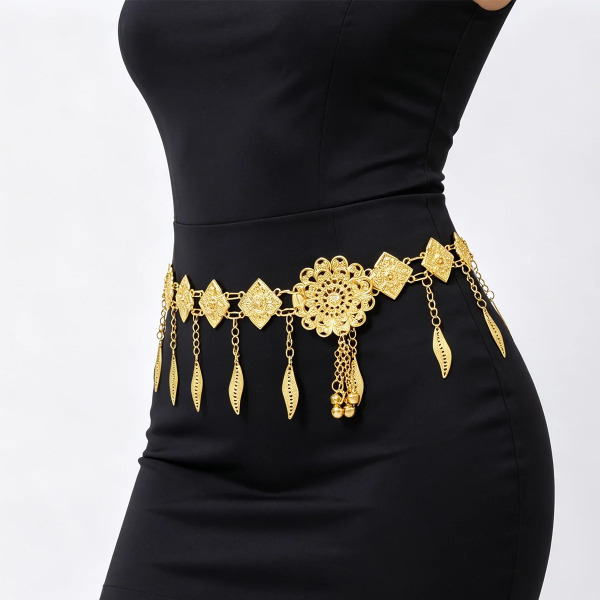 correntes-de-cintura-com-flores-vazadas-em-liga-dourada-estilo-boemio-tailandes-dai-novas-cintas-de-robe-femininas-da-moda-acessorios-de-festa-e-joias-corporais