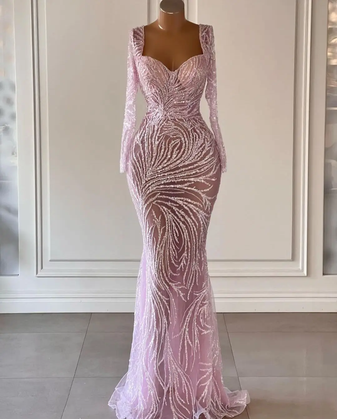 Pink Mermaid Evening Dresses V Neck Long Sleeves Sparkly Sequins 3D Lace Hollow Beaded Sexy Appliques Prom Dresses Custom Made