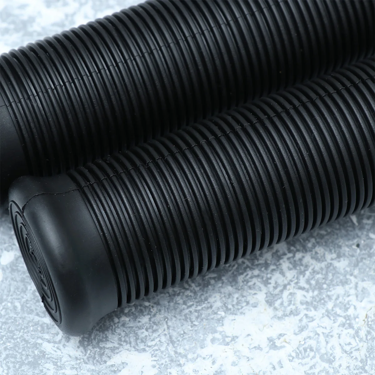 

1 Pair Universal 25/28Mm Black Vintage Handlebar Grips Rubber Thread Non-Slip For Cycling Handle Bar Bike Motorcycle Accessories