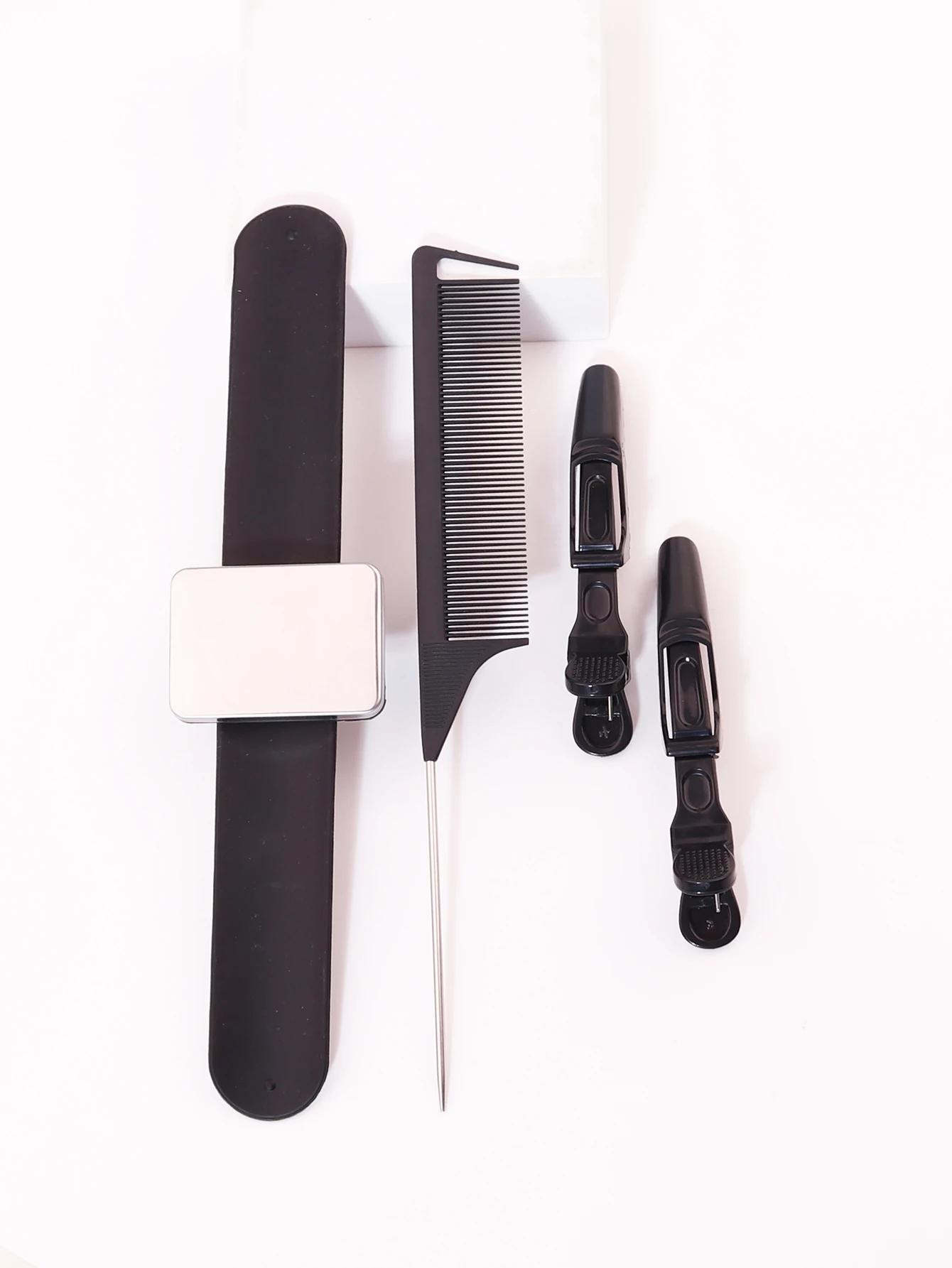 

4-piece/set magnetic wristband with stainless steel pointed ponytail comb and two hairstyle clips Special for real hair wigs