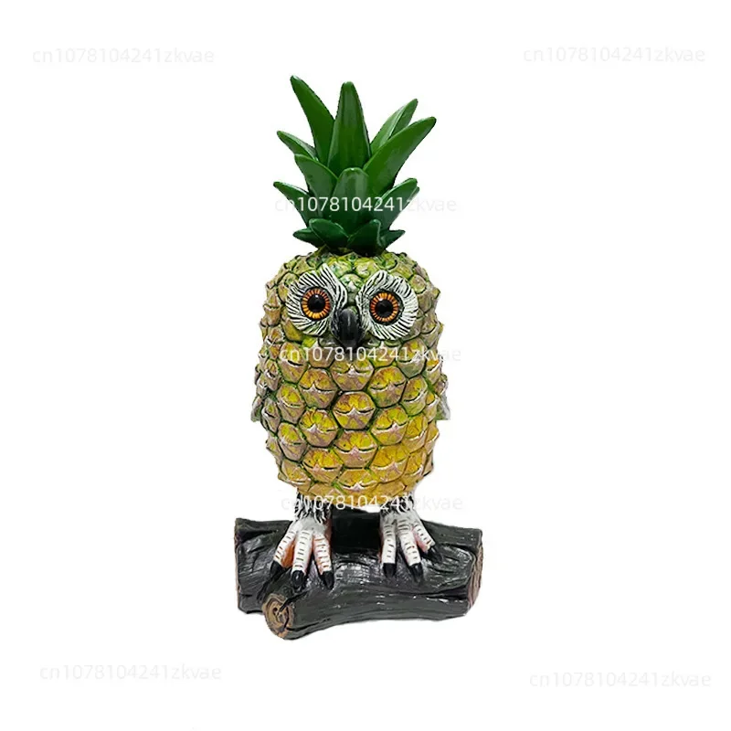 Garden variation pineapple owl resin handicraft ornament, outdoor garden creative decoration