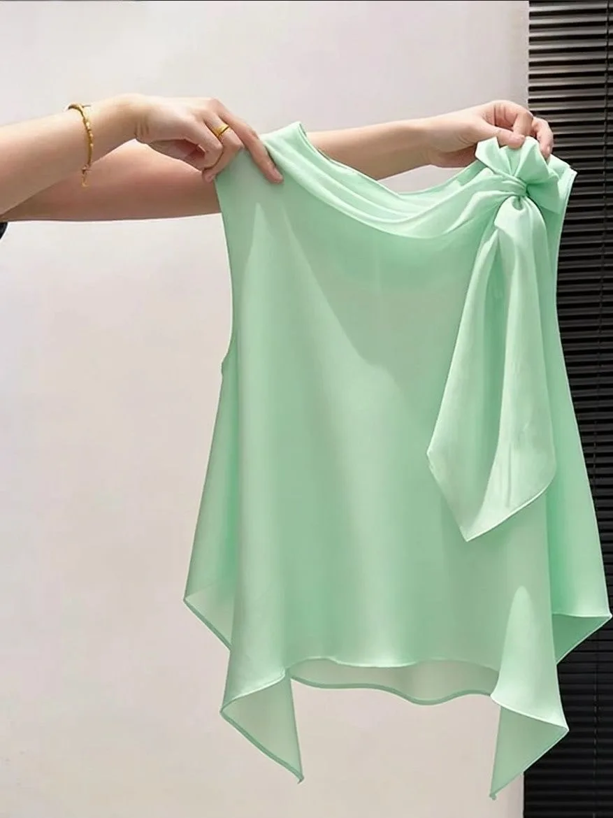 

Elegant White Sleeveless Shirt Women's Fashionable Summer Top Unique Stylish French Style round Neck Regular Length ...