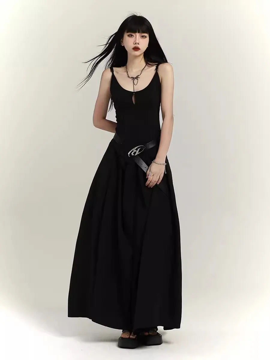 Rororiri aus geschnitten Frauen Maxi lange schwarze Kleid Stich solide lässige Spaghetti träger O-Ausschnitt Sommer einteilige Steampunk Goth Kleidung