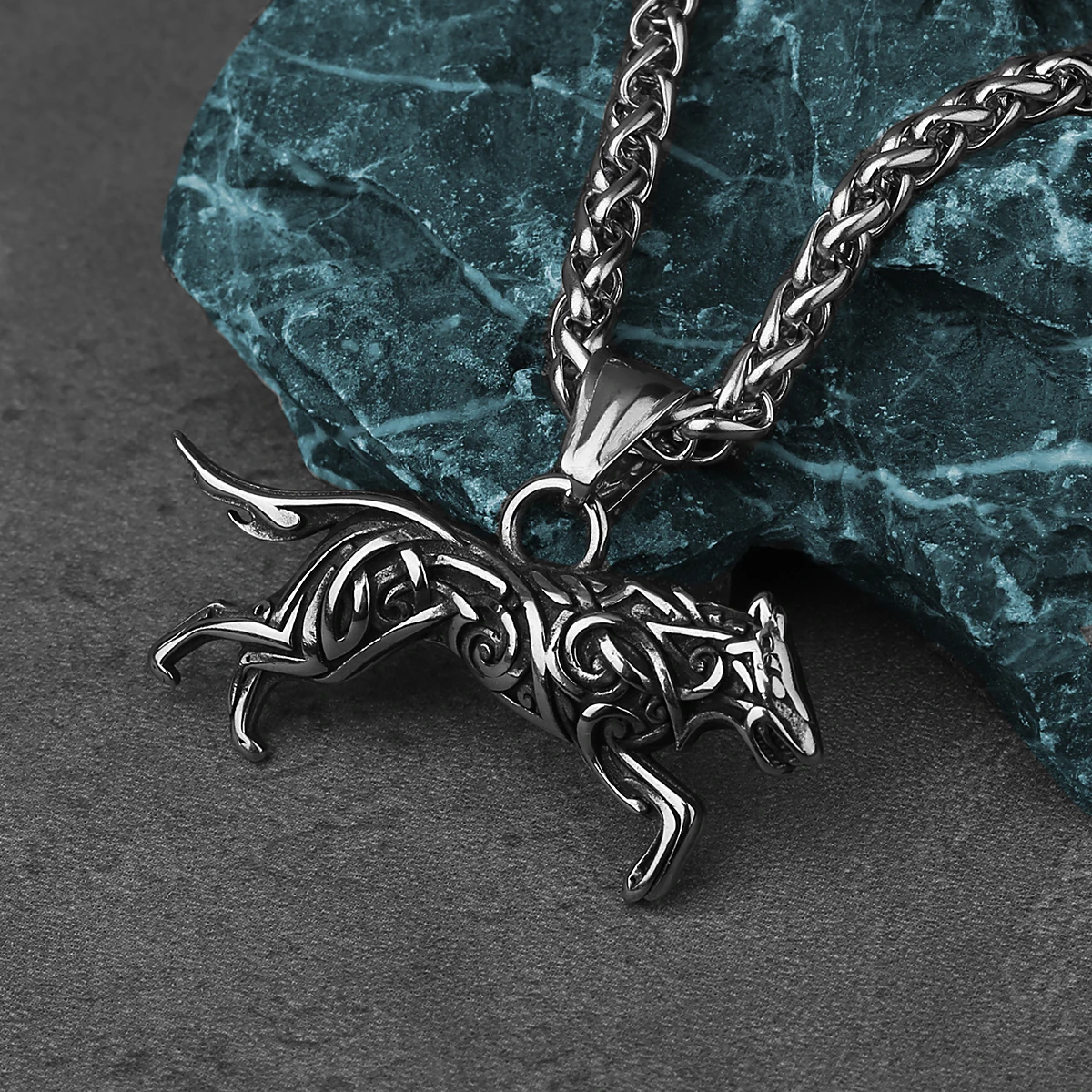 Viking Geri and Freki Knot Wolf Stainless Steel Pendant Men\'s Fashion Street Hip Hop Men\'s Pendant Necklace Jewelry Wholesale