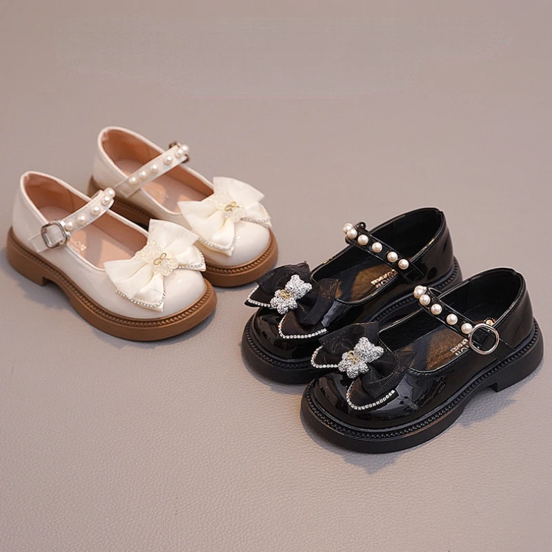 Zapatos de cuero para niños y niñas, zapatos versátiles escolares, simples y brillantes, antideslizantes, suela gruesa, oso negro, Mary Jane