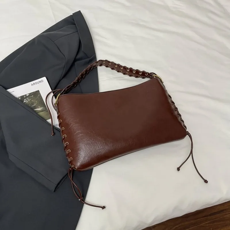 

Fashionable Leather Tote Bag Luxury Designer Diaper Bag For Women Elegant Crossbody Vintage Stylish