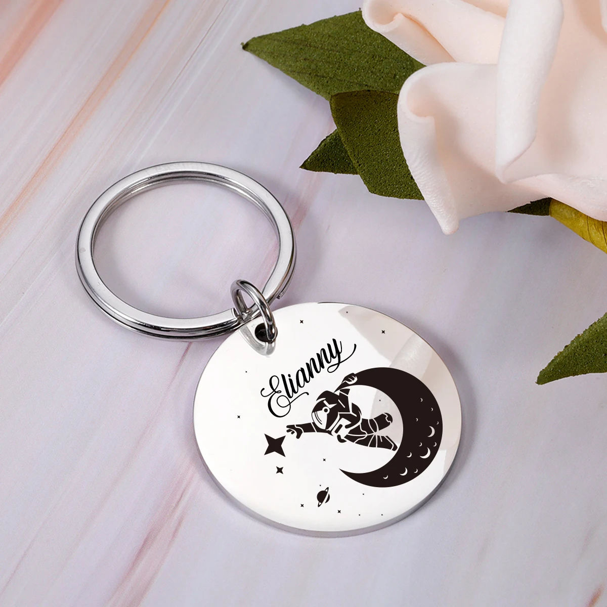 1PC New Astronaut Moon Laser Personalized Name Engraving Pets Name Tags Engraving ID Tag Engraved Record Tel Address For Puppy
