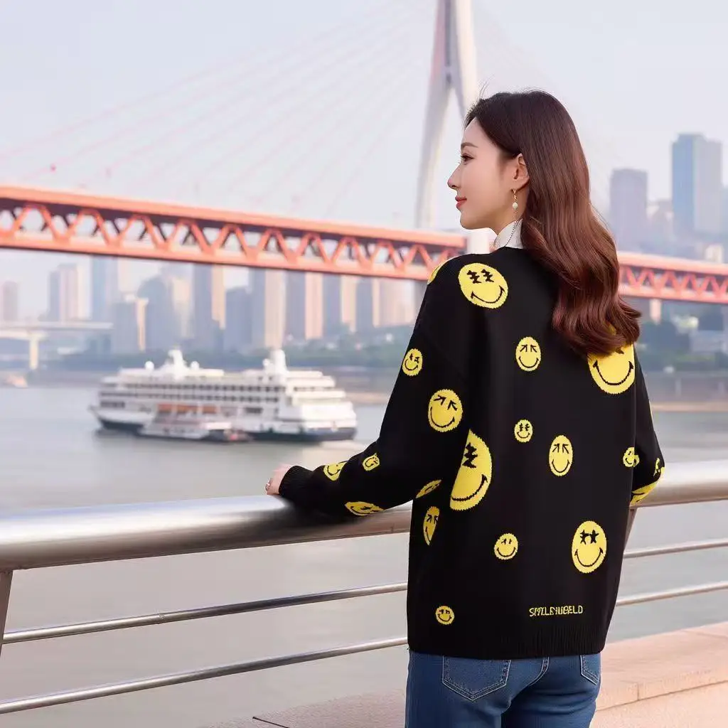 Smiling face pattern pullover knitted top for women autumn and winter new loose crew neck European and American sweater women