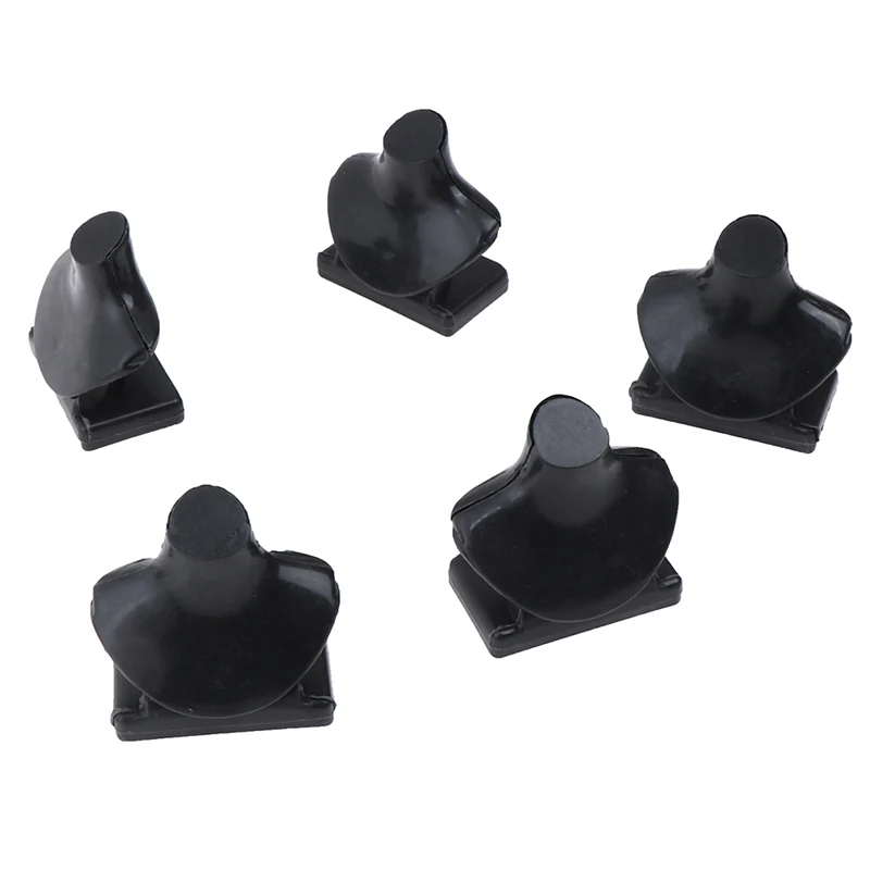 Soporte de collar negro en miniatura para casa de muñecas, soporte de joyería, accesorios de juguete, 5 uds.